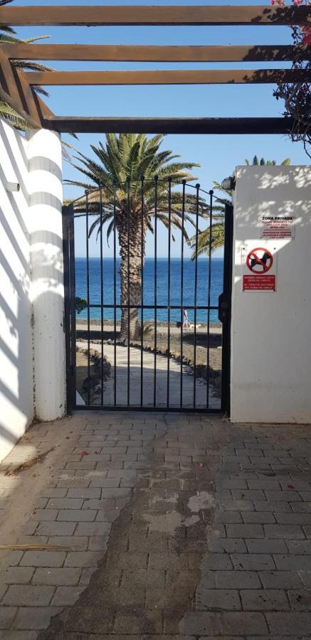 Playa Roca Bungalows Costa Teguise Eksteriør bilde