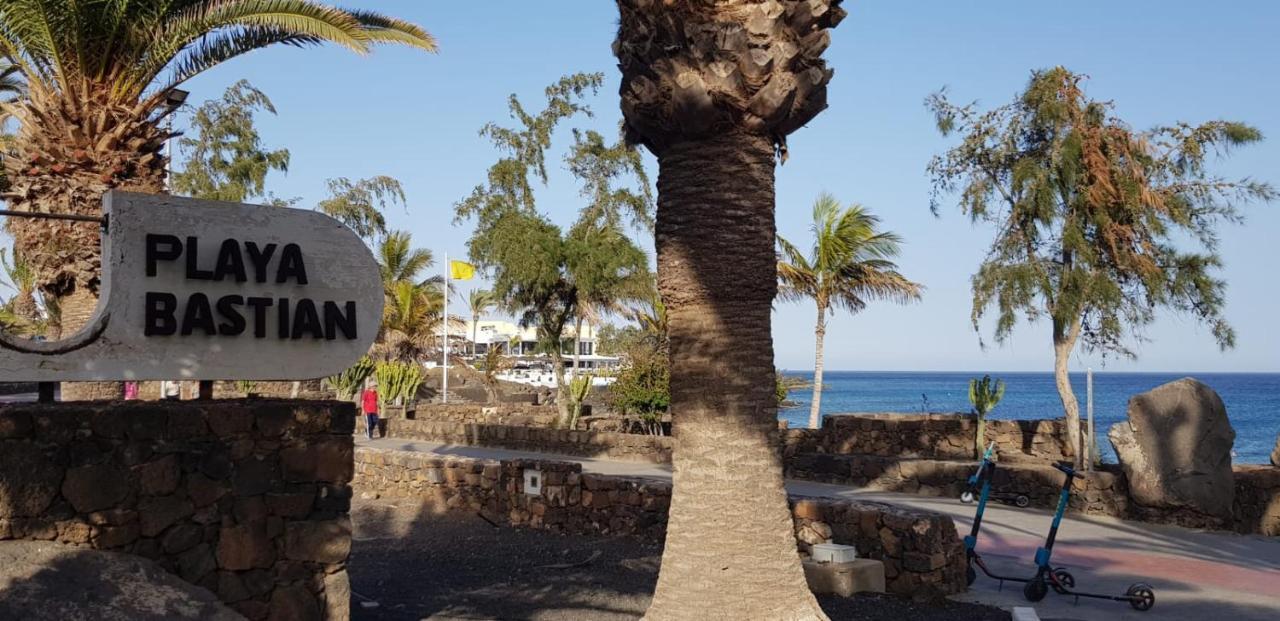 Playa Roca Bungalows Costa Teguise Eksteriør bilde